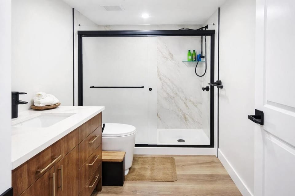 Shower, Bathroom