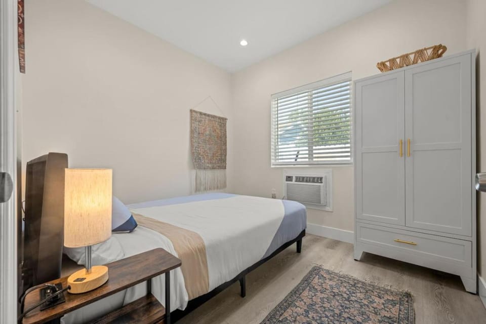 Stay on Hart House in Reseda