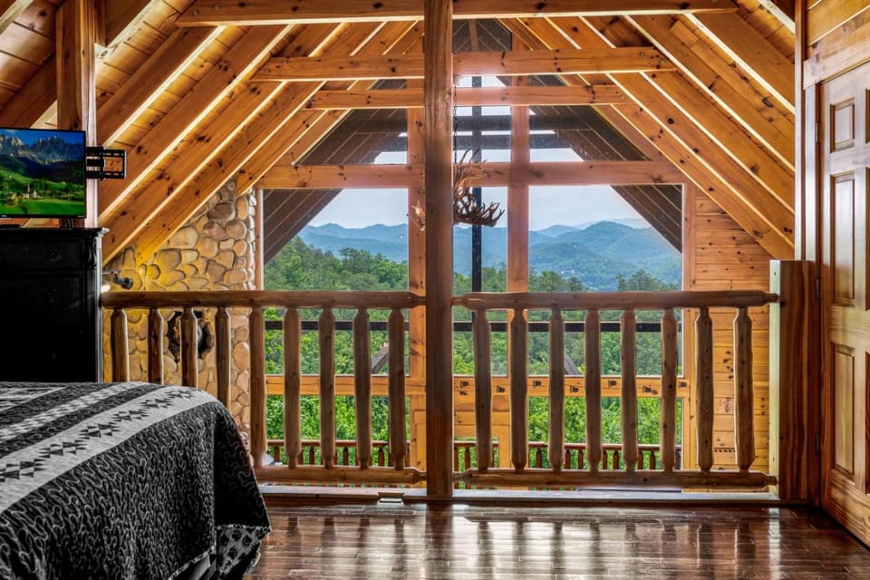 View (from property/room), Bedroom, Mountain view