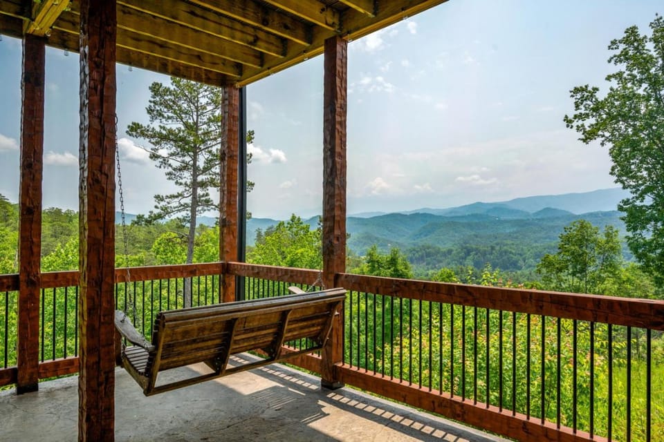 Day, View (from property/room), Mountain view