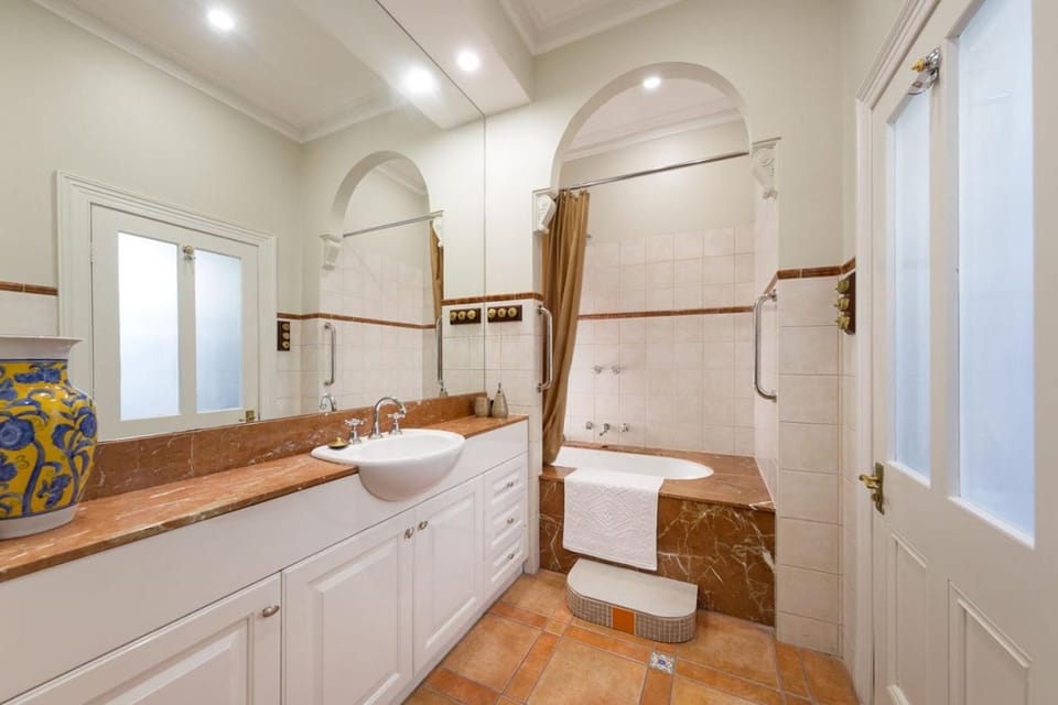 Porters Cottage Grande (two units) House in Wodonga