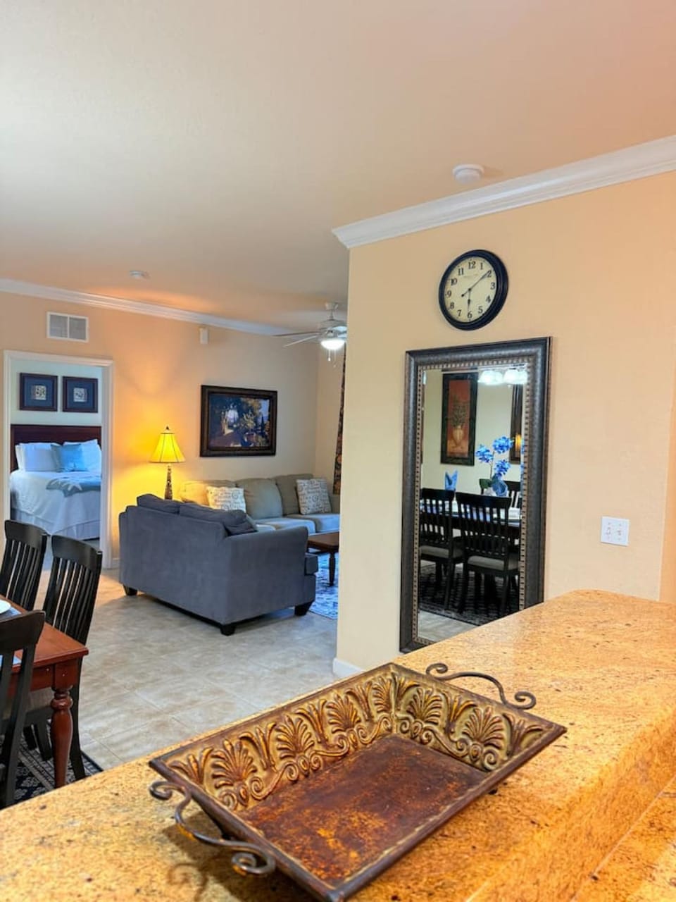 Living room, Photo of the whole room, Seating area