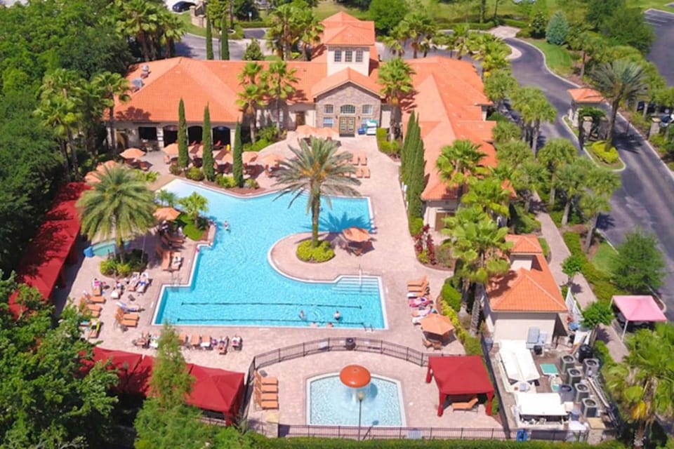 Property building, Pool view, Swimming pool, sunbed