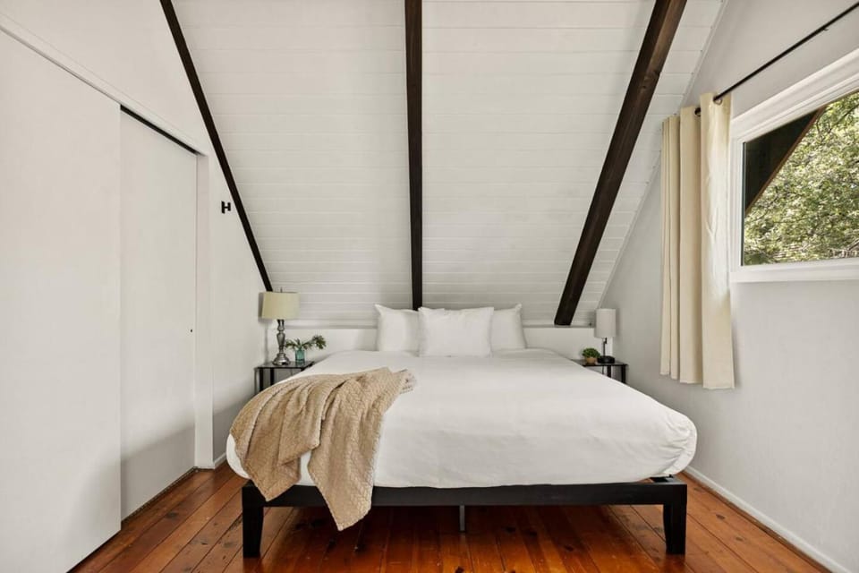 The Mountain Sanctuary House in Lake Arrowhead