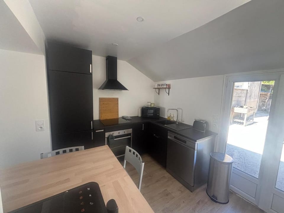 Charming 70 m2 house near Mayenne Apartment in Pays de la Loire