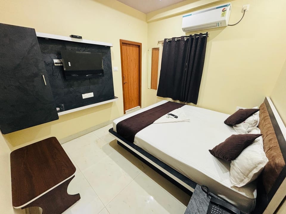 Hotel PANDIT PALACE Hotel in Visakhapatnam