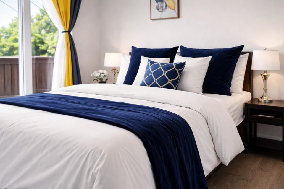 Bed, Photo of the whole room, Bedroom