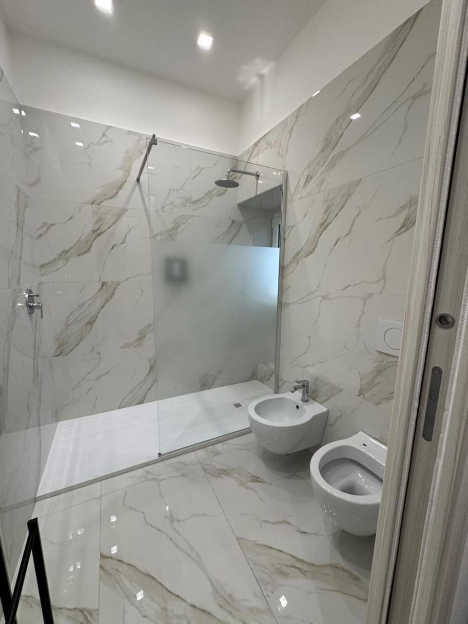 Damico white loft Apartment in Catania