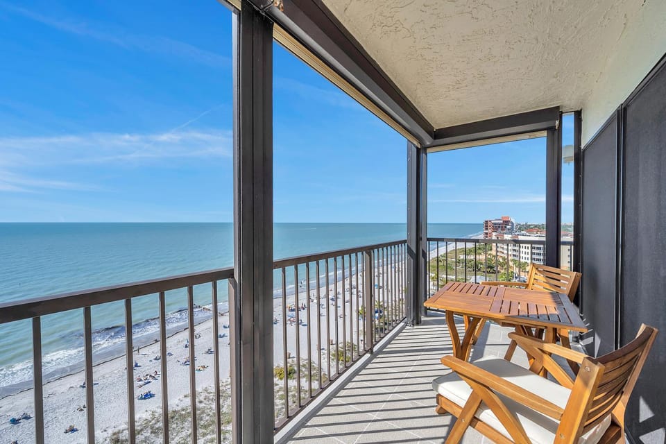 Ocean Sands 1108 Apartment in Redington Beach
