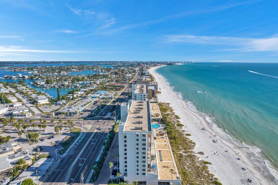 Ocean Sands 1108 Apartment in Redington Beach