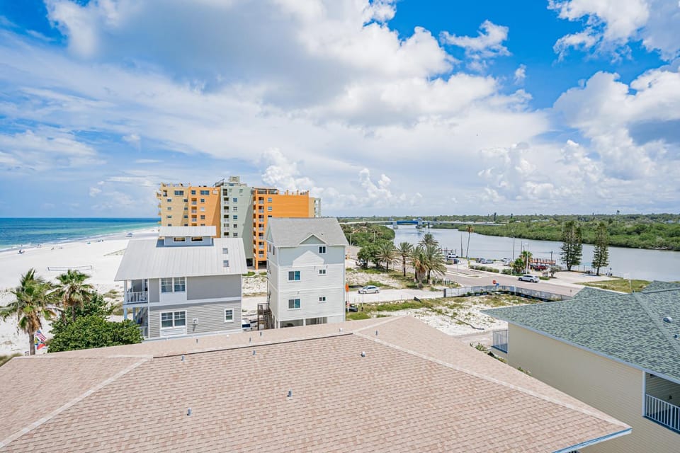 Day, Natural landscape, Bird's eye view, View (from property/room), Beach, River view, Sea view