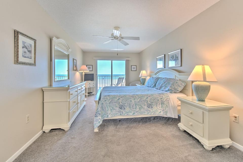 Bed, Balcony/Terrace, Bedroom, Sea view, furniture