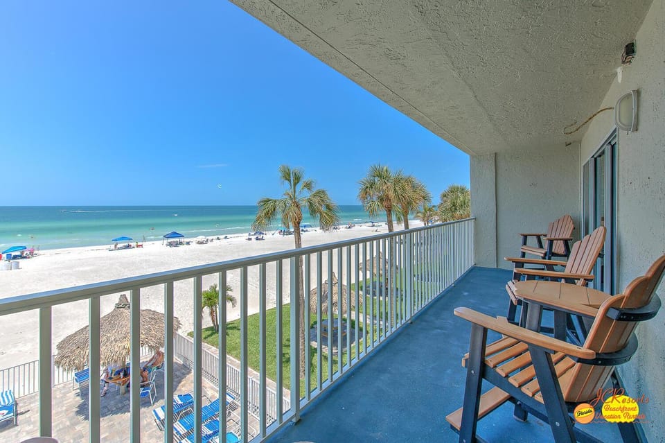 Sea Oats 204 Apartment in North Redington Beach