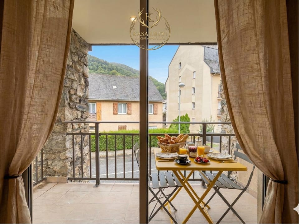 Balcony/Terrace, Balcony/Terrace, Dining area, City view