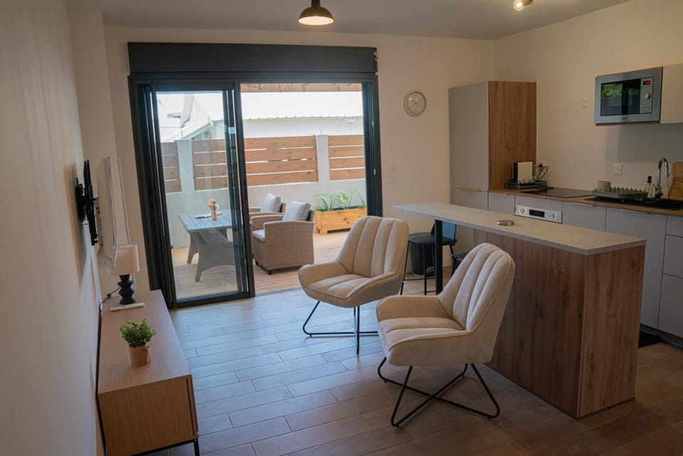 Patio, Communal lounge/ TV room, Living room