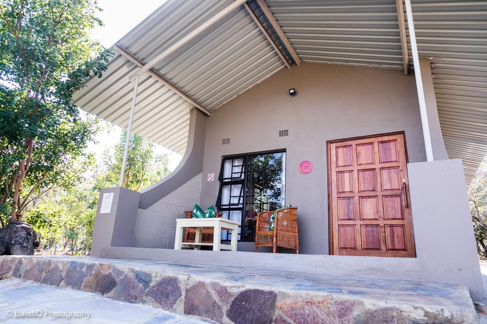 Property building, Restaurant/places to eat, Swimming pool, Breakfast