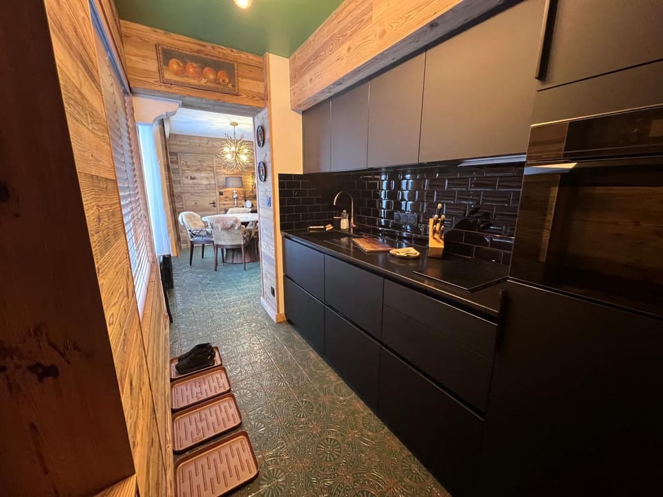 Kitchen or kitchenette, stove