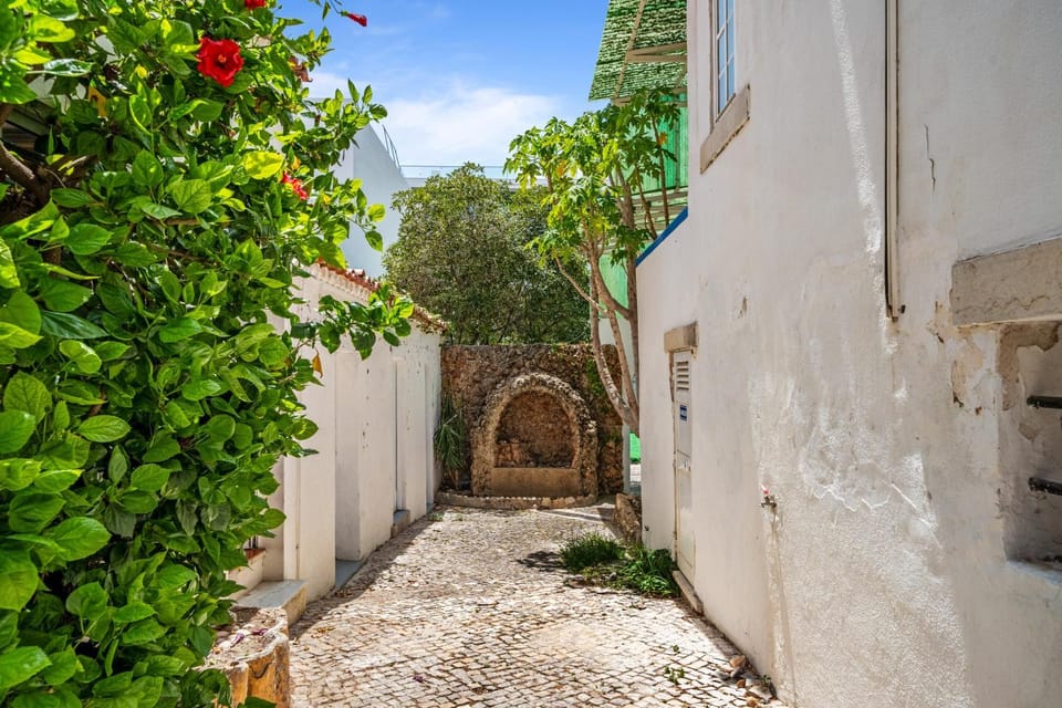 Plaza Inn Hostel & Rooms Hostel in Faro