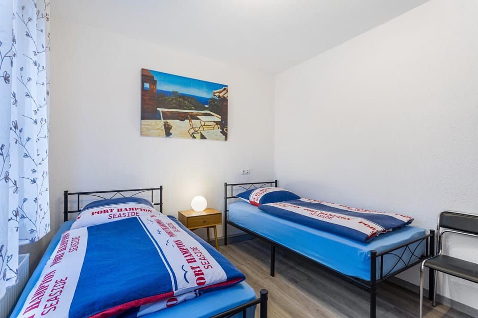 Property building, Living room, Bedroom