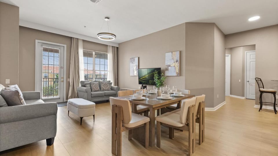 Living room, Dining area