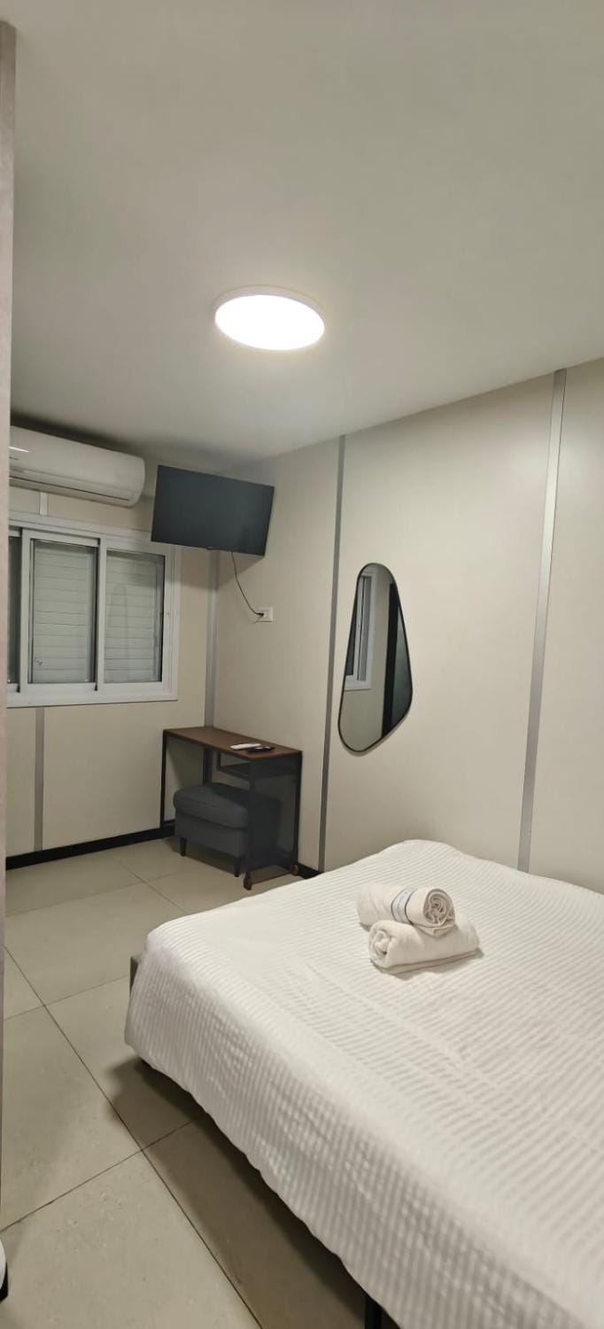 Ryo 40 Studio apartment 5 minutes from the beach Apartment in Tel Aviv District