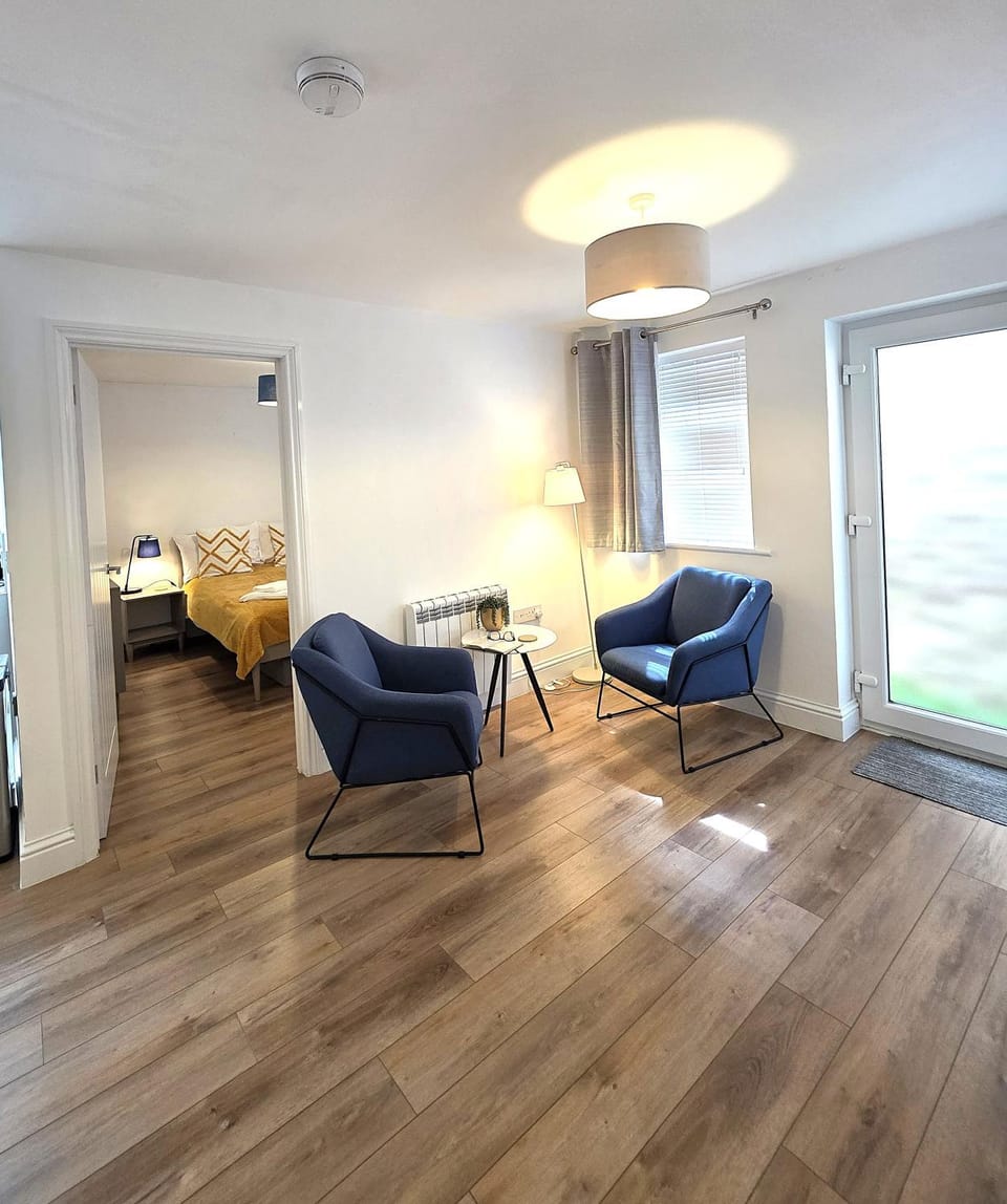 Seating area, Bedroom