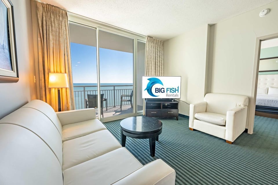 New Direct Oceanfront King 2BR ,Modern Decor,Pools Apartment in Myrtle Beach