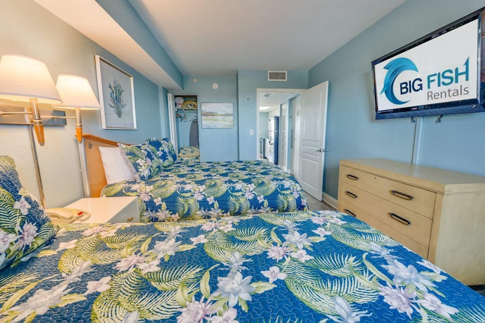 Newly Updated, Beachside Spectacular at Bay Watch Apartment in North Myrtle Beach