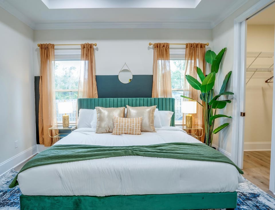 Bed, Photo of the whole room, Bedroom, wardrobe