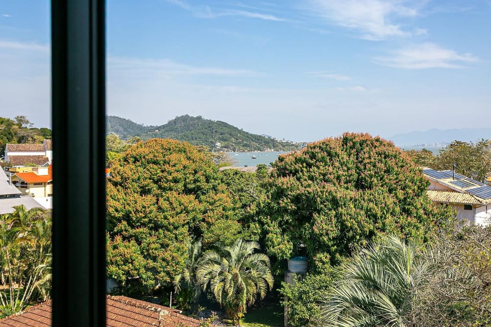 Nearby landmark, Day, Natural landscape, Mountain view, Sea view