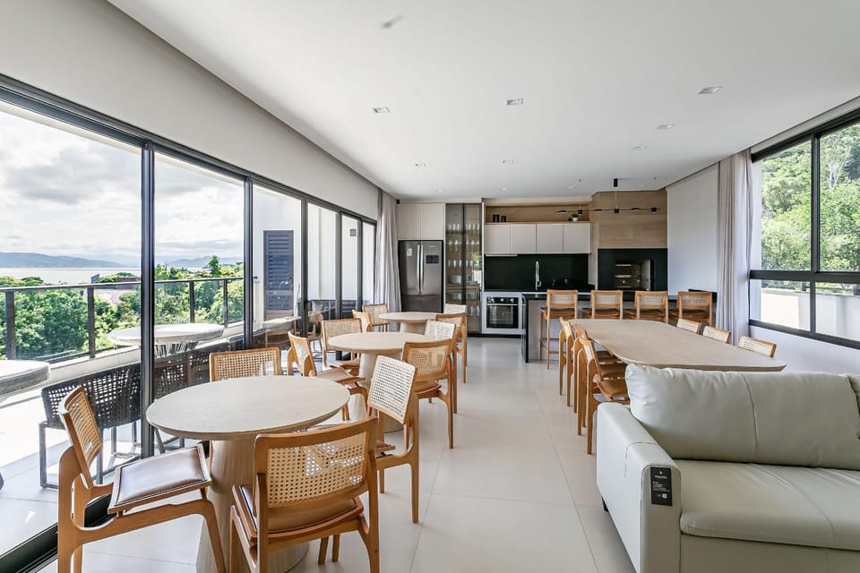 Partial Sea View | Pool | Near the Seafront #SAL08 Apartment in Florianopolis