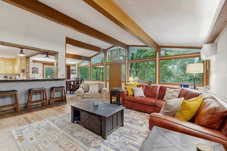 The Treehouse House in Lake Junaluska