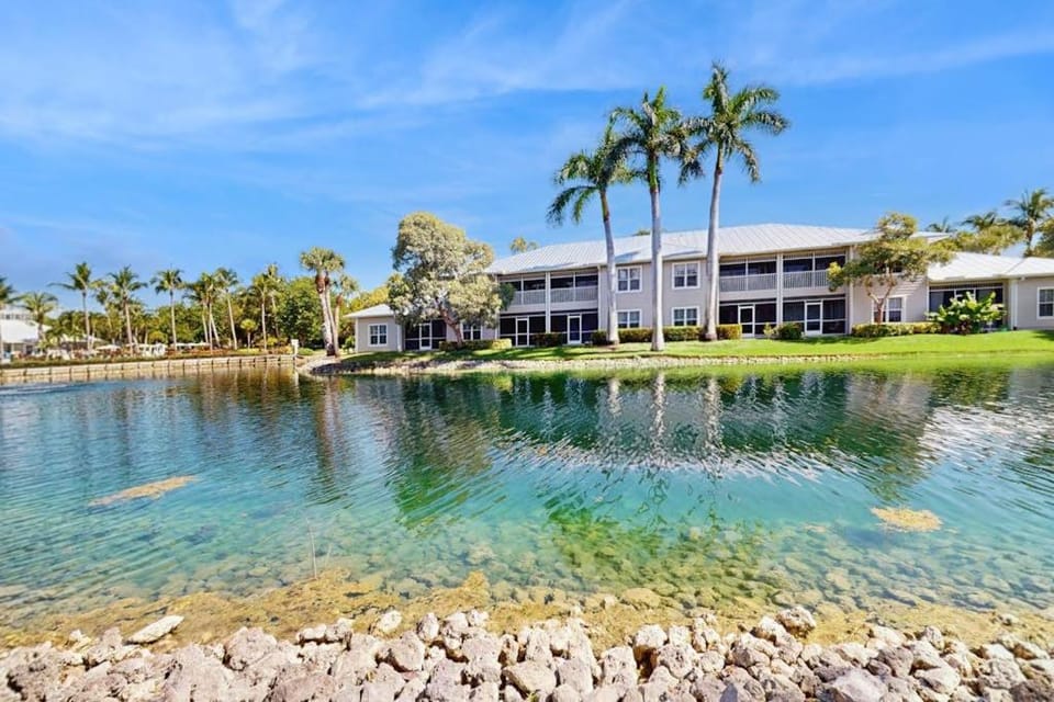Royal Palm House in Lely Resort
