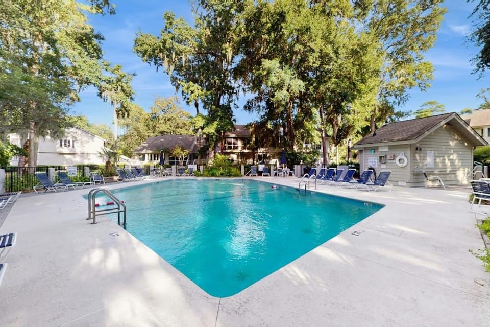 Windward Village 117 House in North Forest Beach