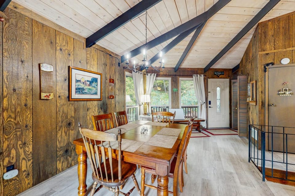 BEECH NUTZ HAUS House in Beech Mountain