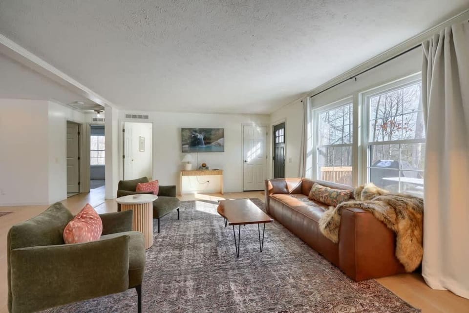 TV and multimedia, Living room, Seating area