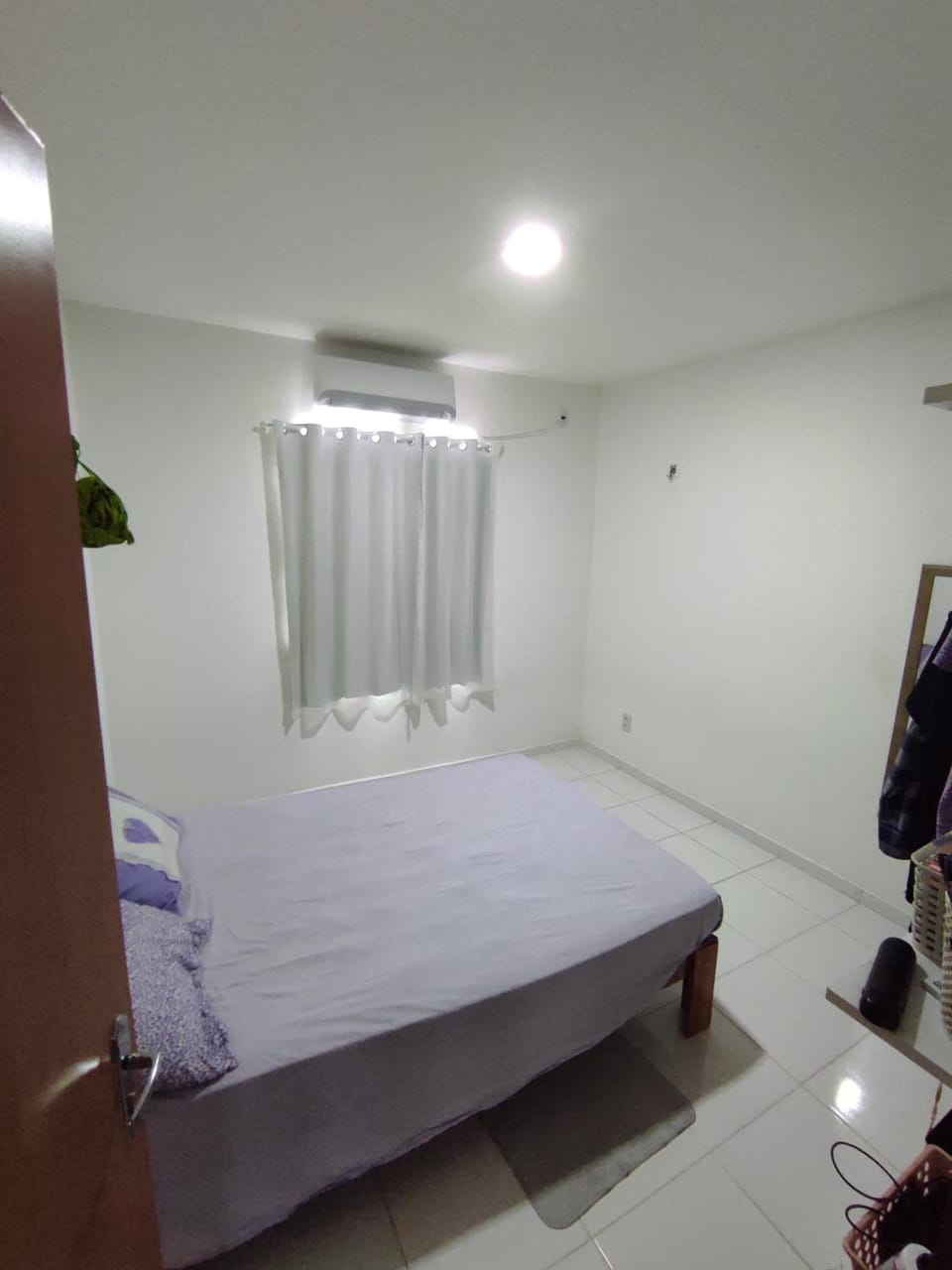 Bed, Bedroom, air conditioner