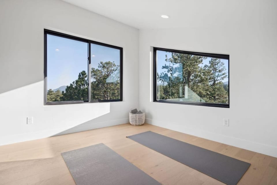 Modern Escape with Hot Tub and Scenic Views House in Bailey