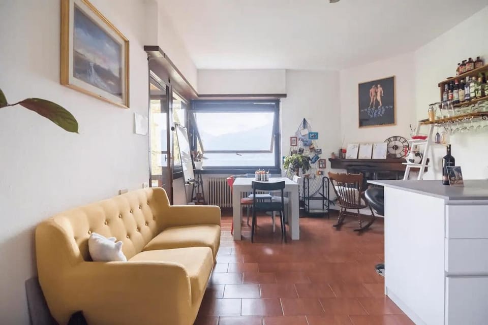 Cat lovers home Apartment in Menaggio
