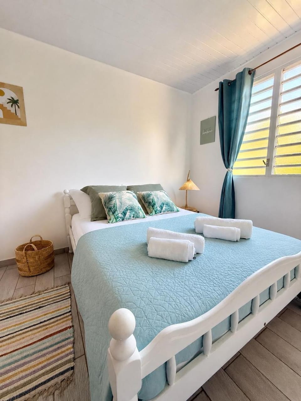 Bedroom, air conditioner