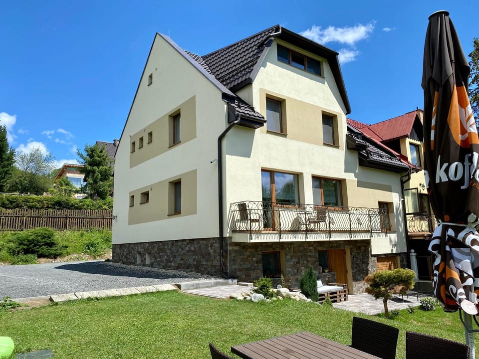 Property building, Garden