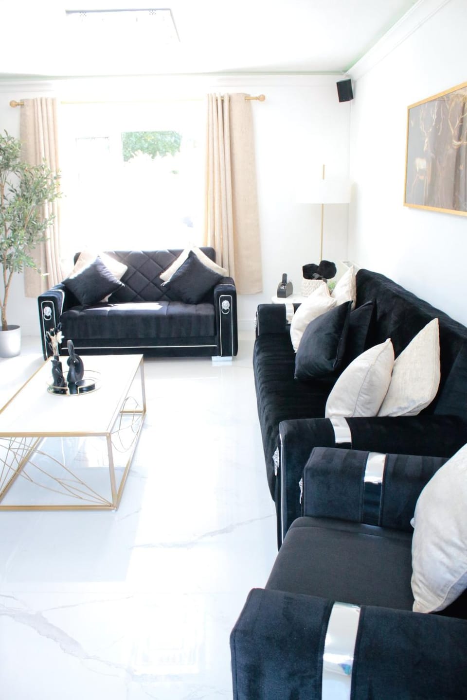 Living room, Seating area