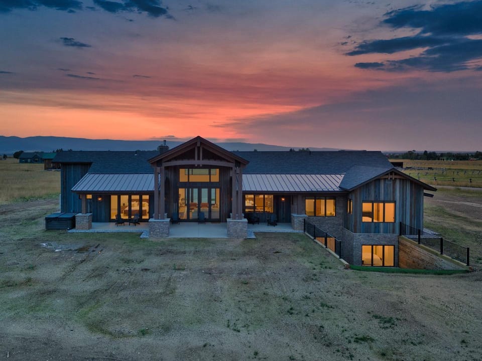 Panoramic Teton Views - Hot Tub - Theater Room House in Idaho