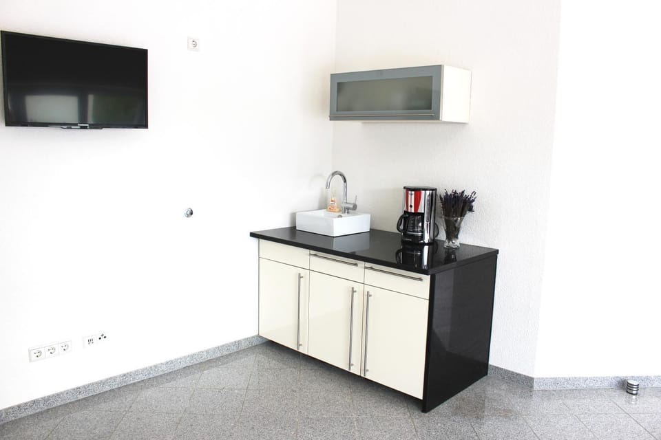 TV and multimedia, Coffee/tea facilities