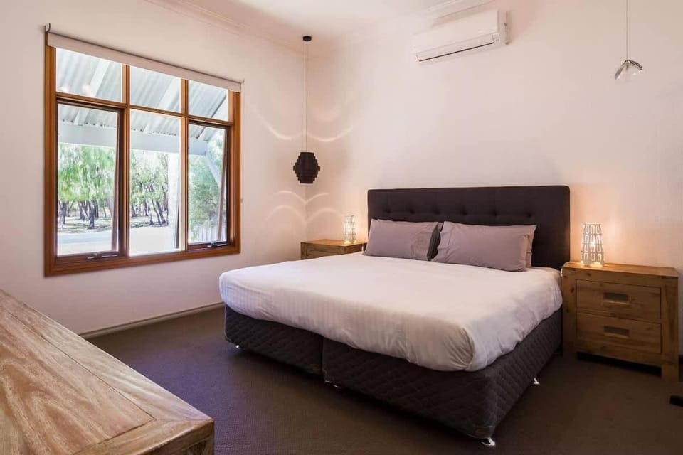 Baudin On Bay - Family Escape by the Foreshore House in Dunsborough