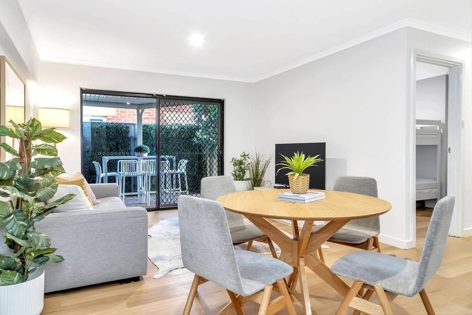 Other, Dining area