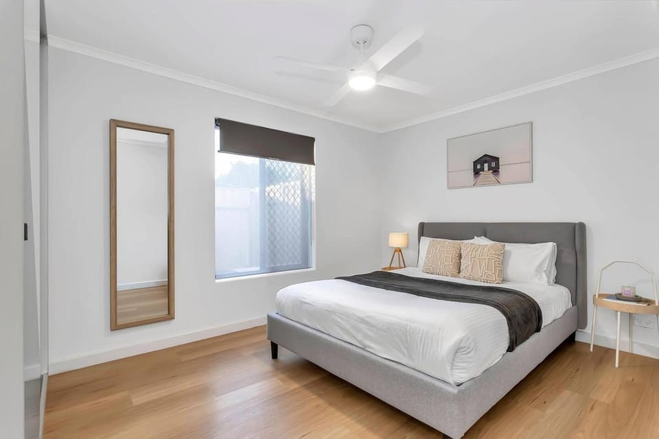 Bed, Other, Bedroom