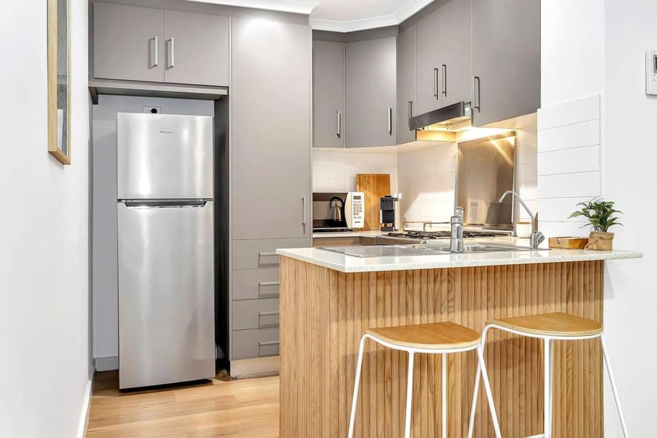 Coffee/tea facilities, Kitchen or kitchenette, Other, oven, stove