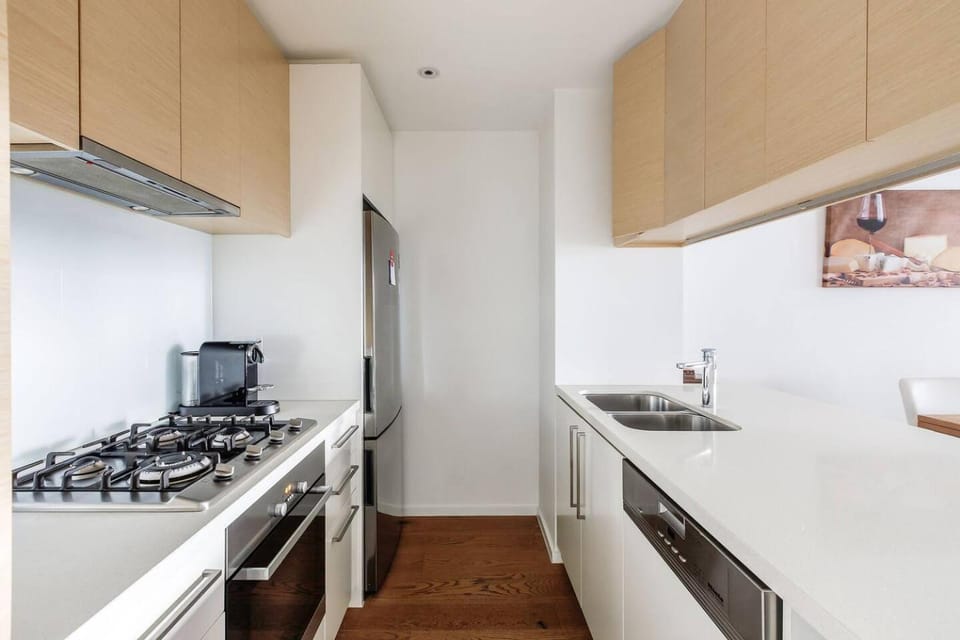 Kitchen or kitchenette, Other, dishwasher, stove