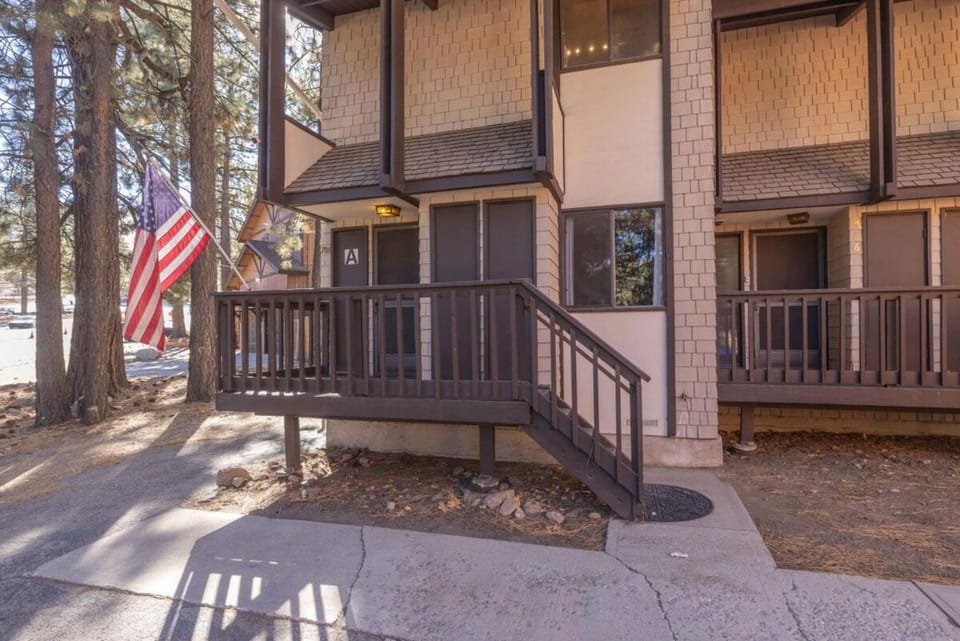 New Summit Nest, Slopes, Lake, Village, Yard, AC House in Big Bear